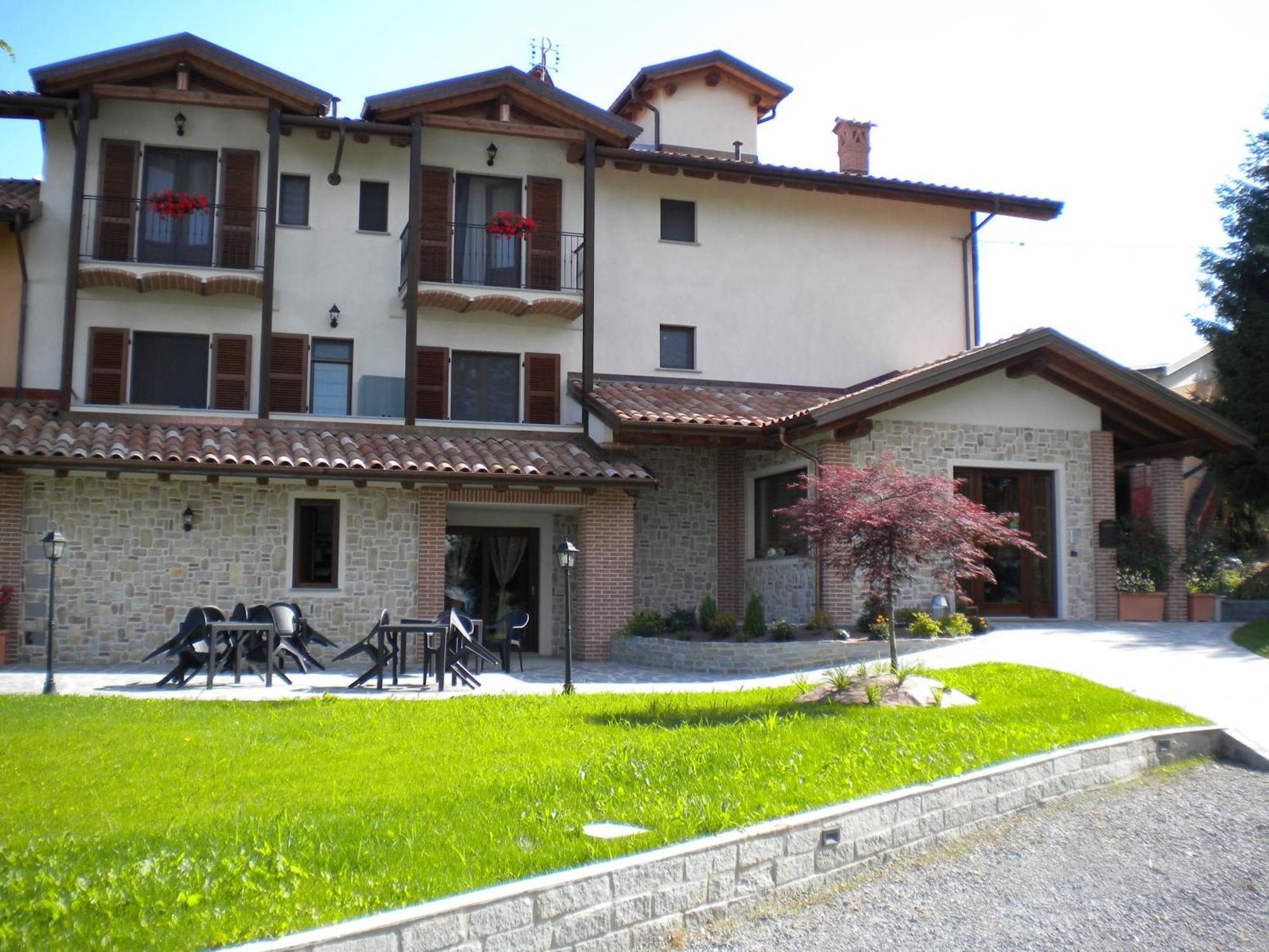 Agriturismo La Dimora Del Contadino Mondovi Exterior photo